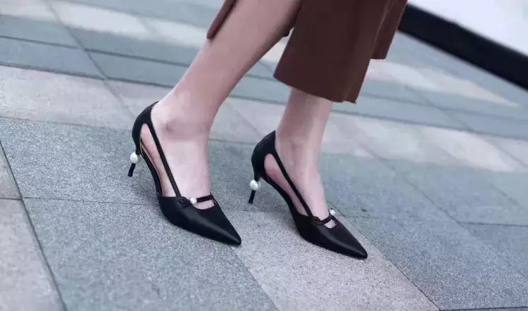 看珍珠鞋如何完胜一众黑靴！RacheleLouisa年终惊喜特惠