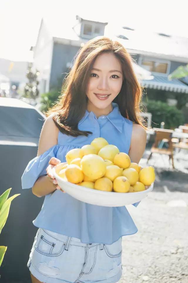 See姨专访：拍完《爱情公寓》后，她拿了电影奖，还开了火锅店