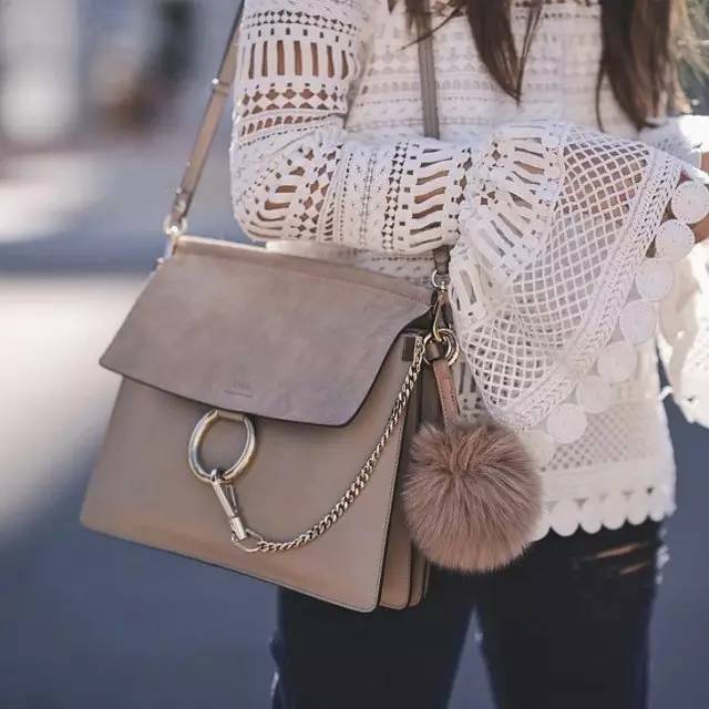 “半小时遇到4个同款”|留学生撞包大调查