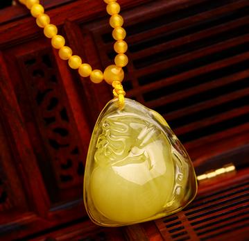 琥珀中缅甸琥珀是最好的吗 (丹麦琥珀怎么样鉴别)