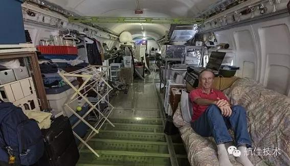 退役后的飞机都被搬去了哪里,退役飞机为啥放到美国