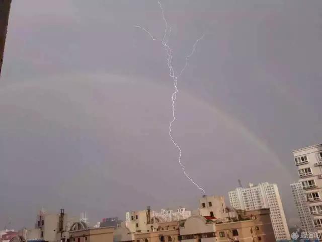 洛阳暴雨过后突现罕见双彩虹,河南洛阳双彩虹