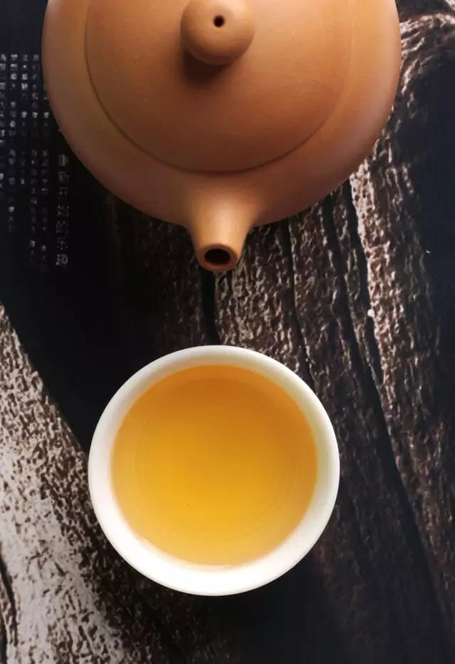 普洱茶十二种忠告,普洱茶的10大功效