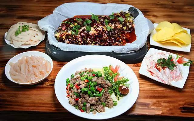 重庆必吃的100家烤鱼店,重庆本地人爱吃的10家火锅店