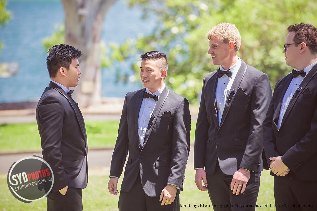 伴娘主持堵门开场白,伴娘堵门伴郎的回答