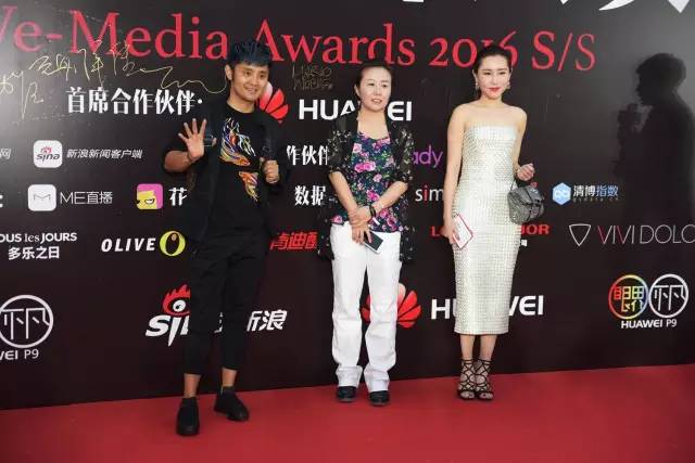 寮犱寒涓浗瓒呮ā瀵煎笀,寮犱寒涓浗瓒呮ā璧扮