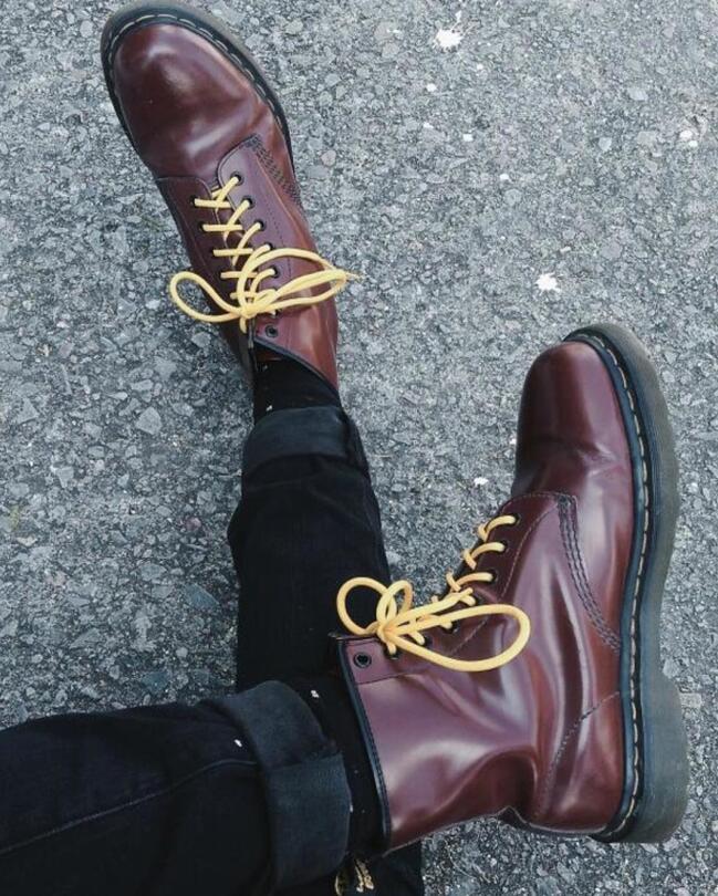 如何选择一款穿着舒服的马丁靴,马丁靴怎么选择比较百搭