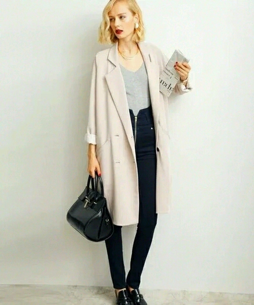 春装新款2022搭配简约高级韩版,春装这样搭配让你显瘦更显甜美