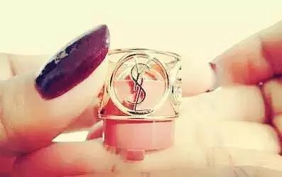 ysl圆管16号刘诗诗同款,刘诗诗大婚时用的哪款口红