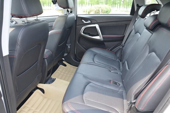 奇瑞瑞虎81.5试驾,瑞虎5x1.5自吸试驾视频