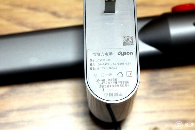 戴森手持式吸尘器测评,戴森吸尘器v7fluffypro价位