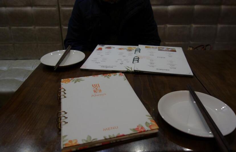 圣诞节热恋生活日记,开着轩逸陪女朋友搜集北京的圣诞树