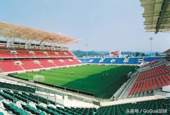 上海上港足球场位置图,上港新球场怎么样