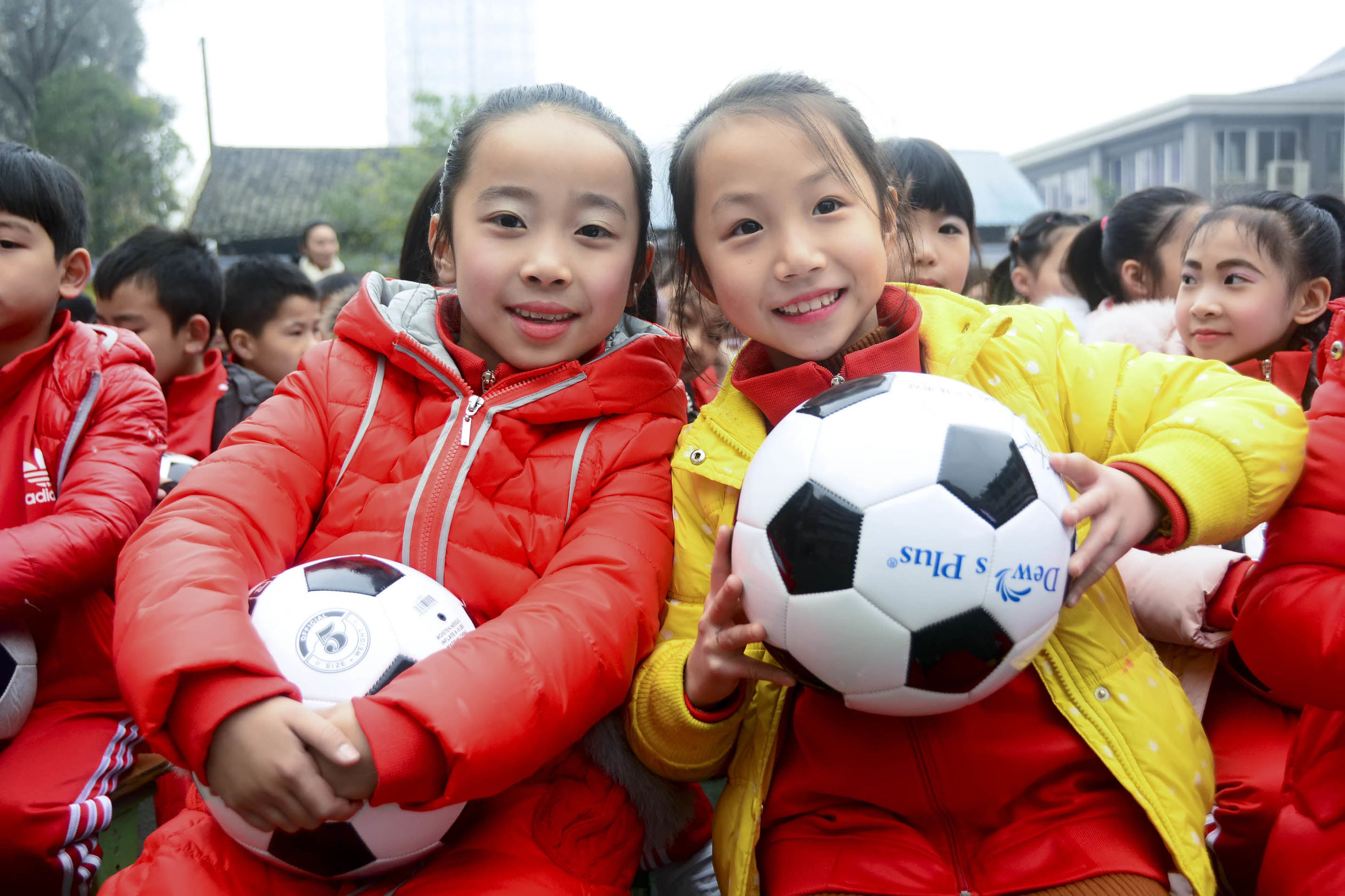 三小校运会啦啦操,巴中市巴州区三小足球操