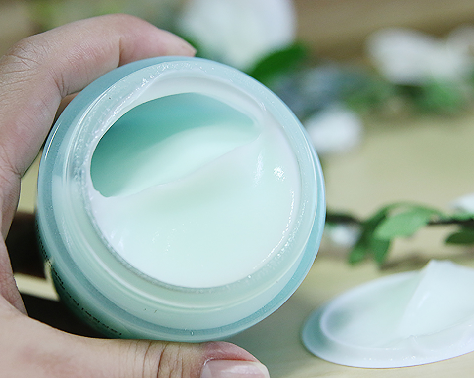 冬季滋润面霜推荐哪款最好用呢,冬季滋润面霜推荐哪款好点