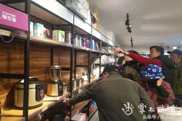 “免费超市”抢滩曲靖金麟湾“首尝螃蟹”