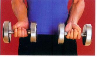 练习哑铃后要练什么,练习哑铃的时候一直收紧腹部吗