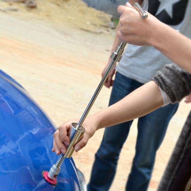 车子被撞出一个小坑要多少钱,轿车撞个小坑怎么处理