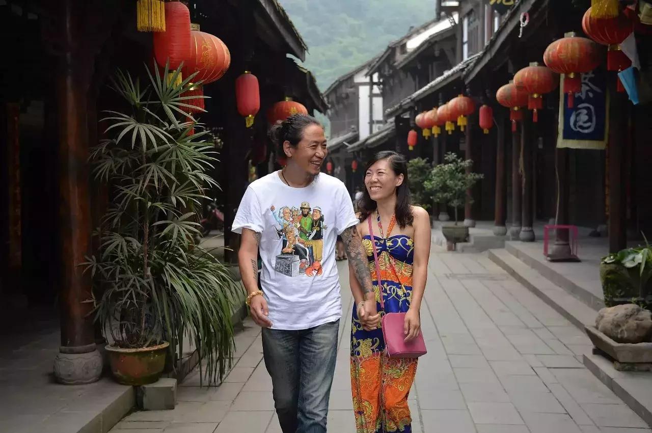 总有一个人在远方成为你的期待,每个人的内心都有一些想去的远方