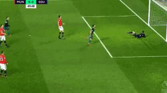 曼联逼平伯恩利,曼联爆冷被逼平