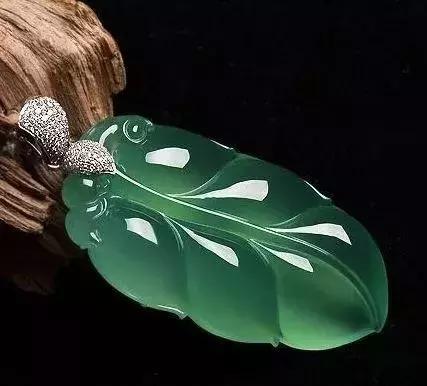 翡翠砍大价,2万的翡翠可以砍到多少