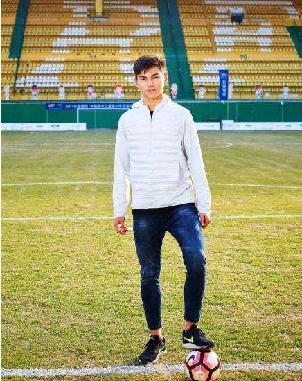 西班牙小将入选国少,2022西班牙小将