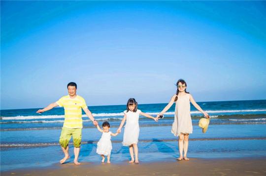 带着一家子来海边,带着一家子去旅游