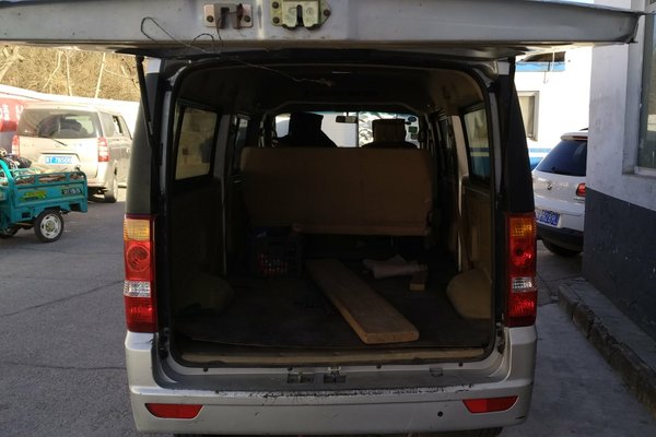 东风小康c37货车能拉多少吨,东风小康c37排量多大