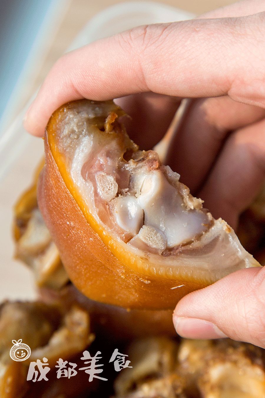 这条美食老店众多的成都小街，竟是《芳华》原型地，主角瘦真不科学