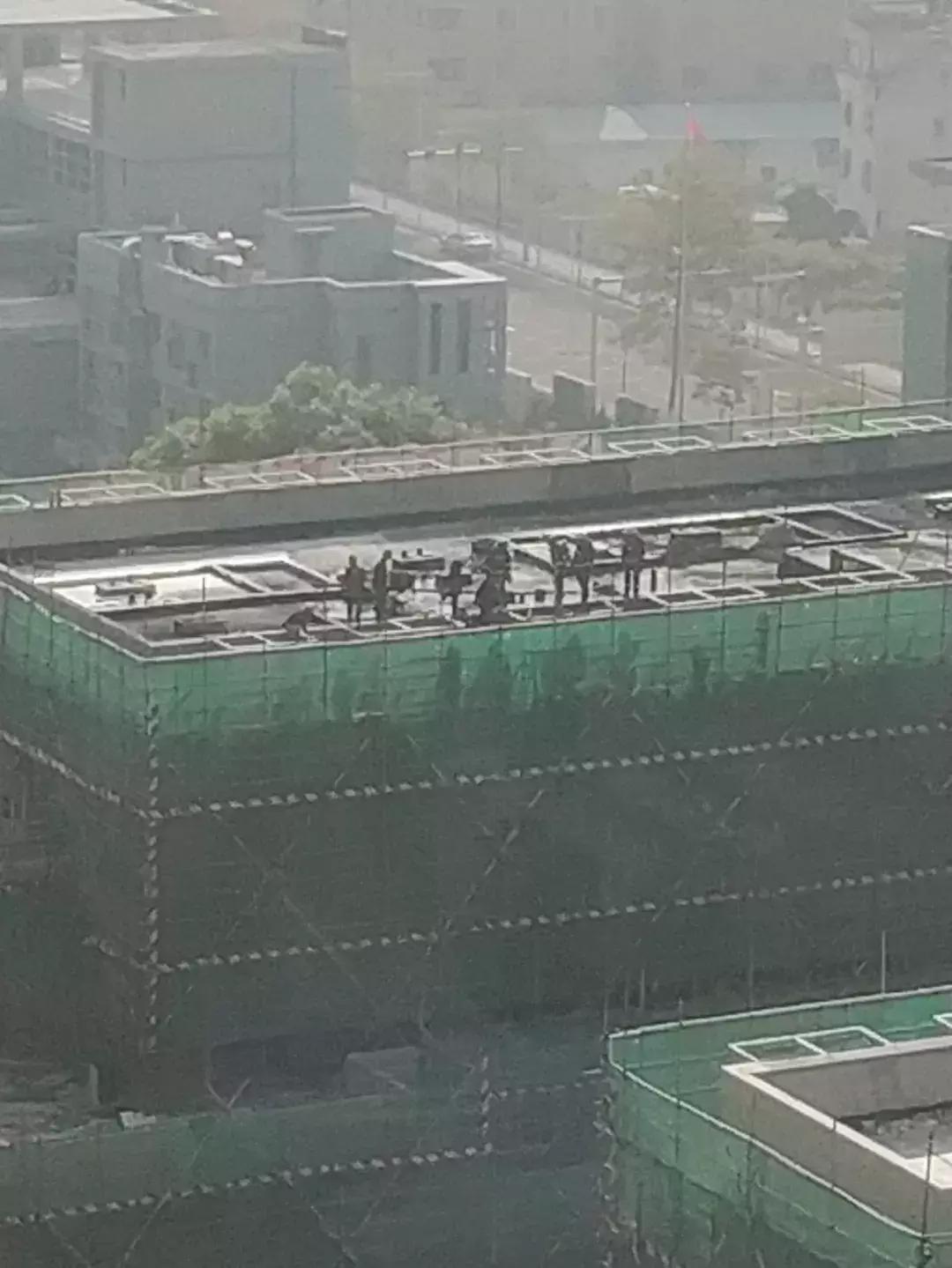 东莞保利考拉公寓烧了,项目人员说是“消防演习”还发了个红包