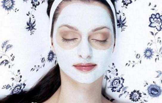 鼻子上长痘痘可以敷面膜吗,额头长痘痘可以敷面膜吗