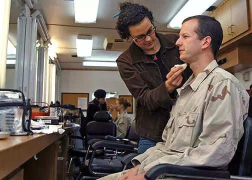 为什么我们喜欢买贵的东西心理学,为什么我们喜欢买买买