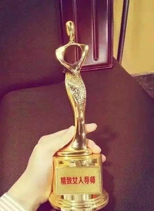 分享伊的家护肤故事,伊的家护肤导师揭秘