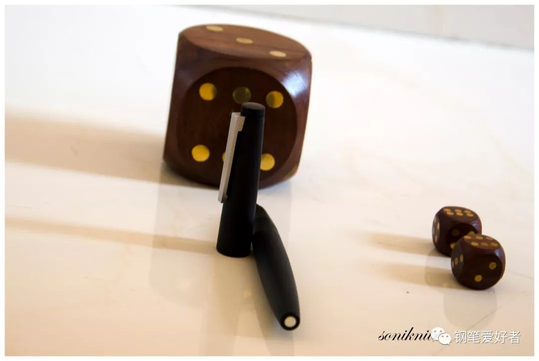 钢笔推荐凌美正姿钢笔,lamy凌美钢笔2000连写顺畅