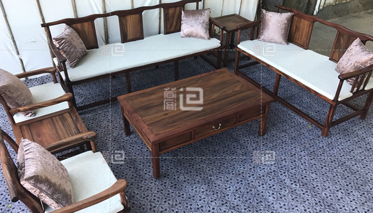 实木沙发和布艺沙发哪个好看,布艺沙发实木沙发