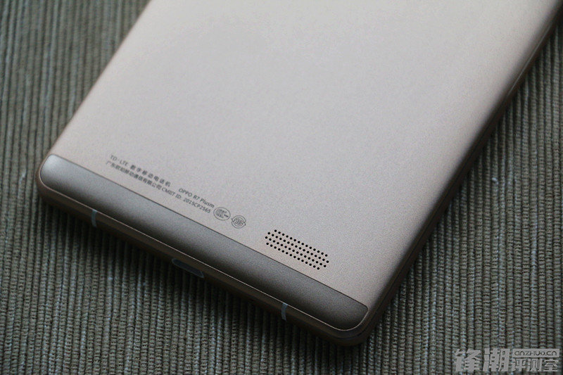 优雅与暴力的完美结合体,oppor7和oppor7plus对比