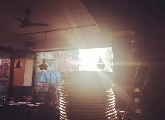 天气好的时候不如旅行吧,天气这么好不如出来散散步