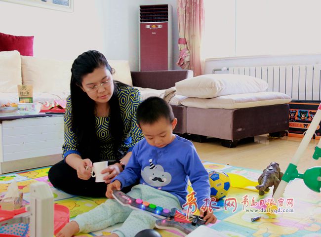 卧室空调会吹出有毒有害的风吗,房间有臭味空调开送风有效吗