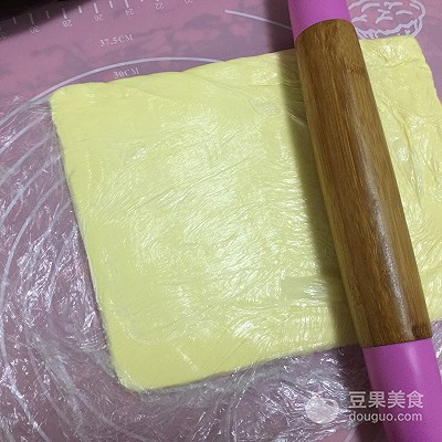 意大利羊角起酥面包,丹麦起酥牛角面包的做法