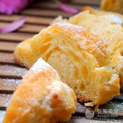 意大利羊角起酥面包,丹麦起酥牛角面包的做法
