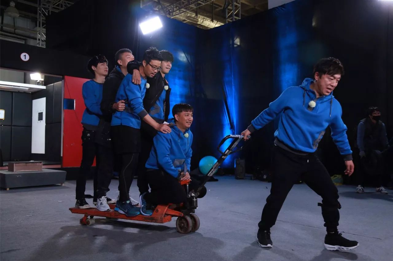 综艺不只有戏精与炒作，还有诗和远方