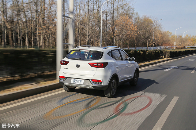 爱卡suv,名爵zs2020款1.5l是三缸还是四缸