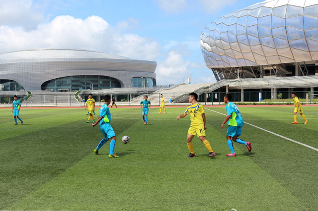 体育中心总部基地,体育中心训练营