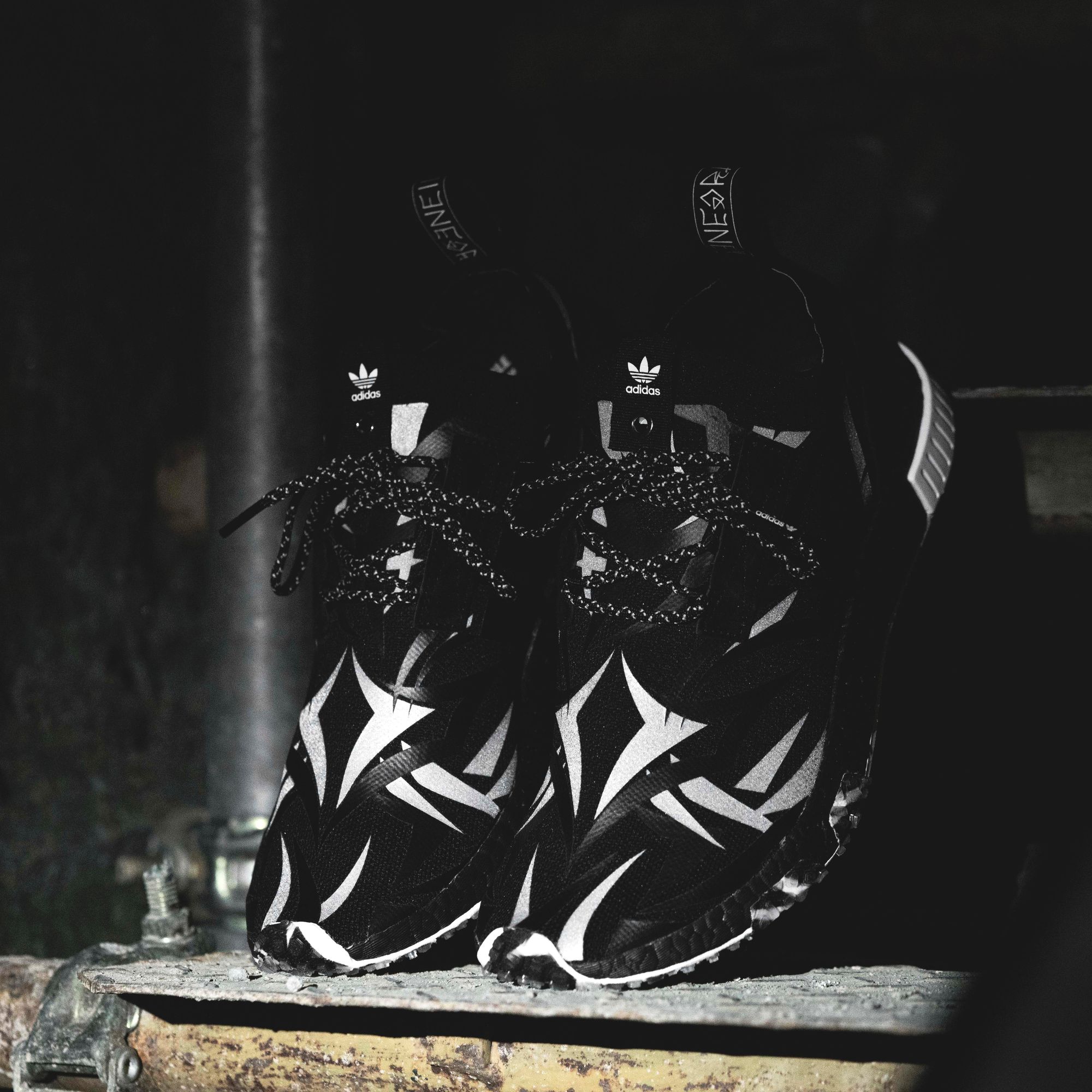 冠希阿迪联名鞋子,冠希哥联名登场