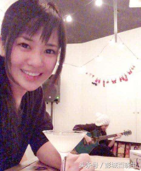 听说了没有?苍井空苍老师结婚了,上千男生集体失恋,老公是谁?