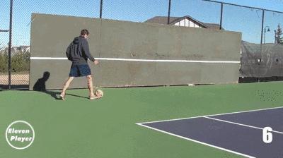 足球训练运球过人的教学,足球零基础传球训练方法