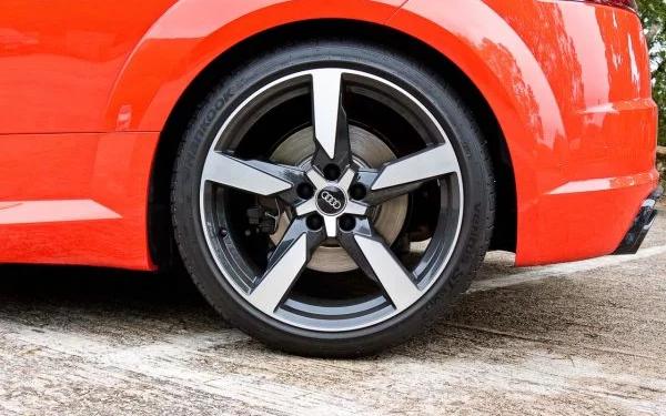 奥迪ttrs敞篷最新款,奥迪ttroadster