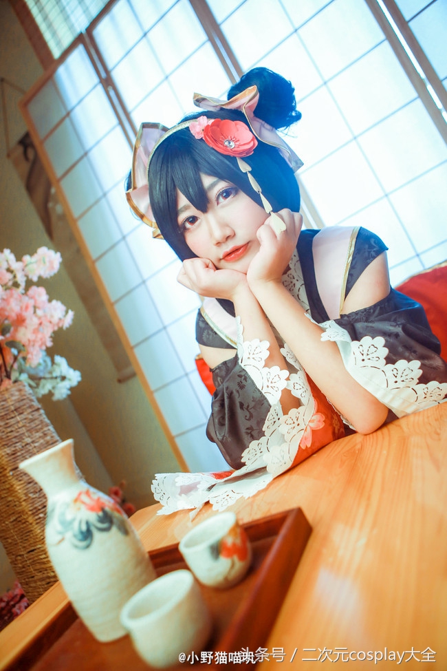 新的一年你是选择看樱花，还是超级可爱的妮可呢？