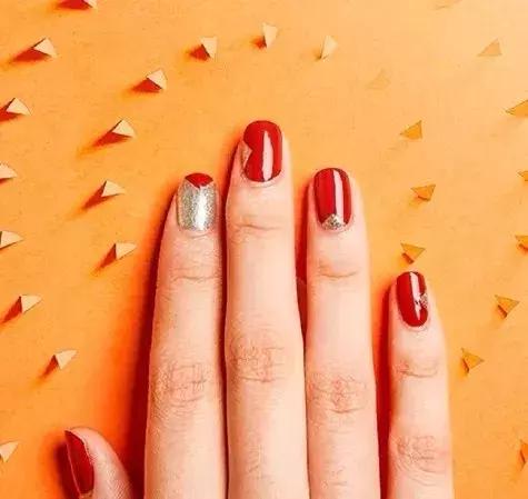 红色挑心系列美甲,明星同款纯色美甲推荐