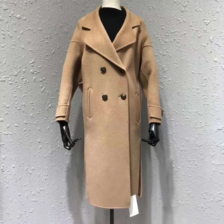 怎样挑选真正的纯羊毛大衣,如何保养羊毛大衣才能更耐穿